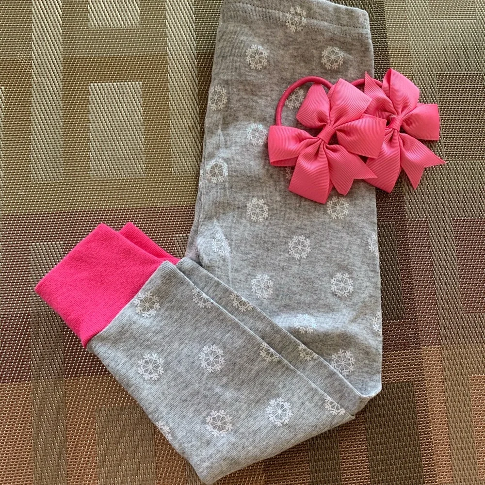 18 months Carter’s Gray/White Leggings